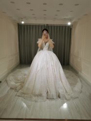 -艾朵婚纱