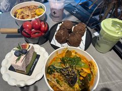 -W COLLECTIVE  DESSERT SHOP