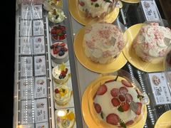 -花花卷卷·鲜食蛋糕(静安久光百货店)