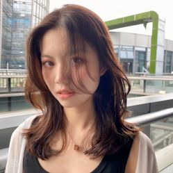 -红人馆造型世爵国际