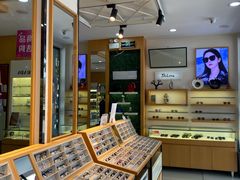 -光明眼镜·蔡司授权(徐泾店)