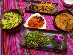 -香巴拉云南餐厅(华莱坞店)