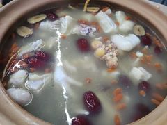-广味炭炉鸡煲(宝业路分店)