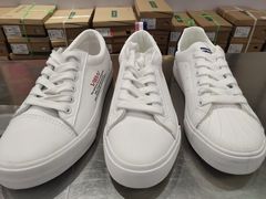 -hotwind热风(中贸广场店)