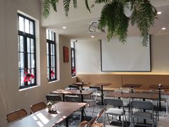 -Fridi Patisserie Cafe