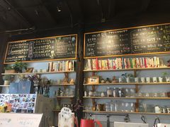 -猫的天空之城概念书店(杭州南宋御街店)