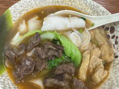 牛腩汤猪肠粉-桥雪牛杂专门店(关边路店)