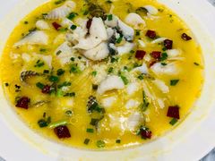 开胃酸菜鱼-聚丰园•湖鲜餐厅(阿红私房菜梅石路店)