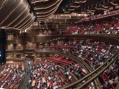 -交通银行前滩31演艺中心