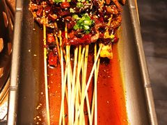 -沪小二炭火蛙锅(淮海中路美食不夜城店)