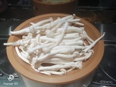 -龍歌自助小火锅(市南金茂湾店)