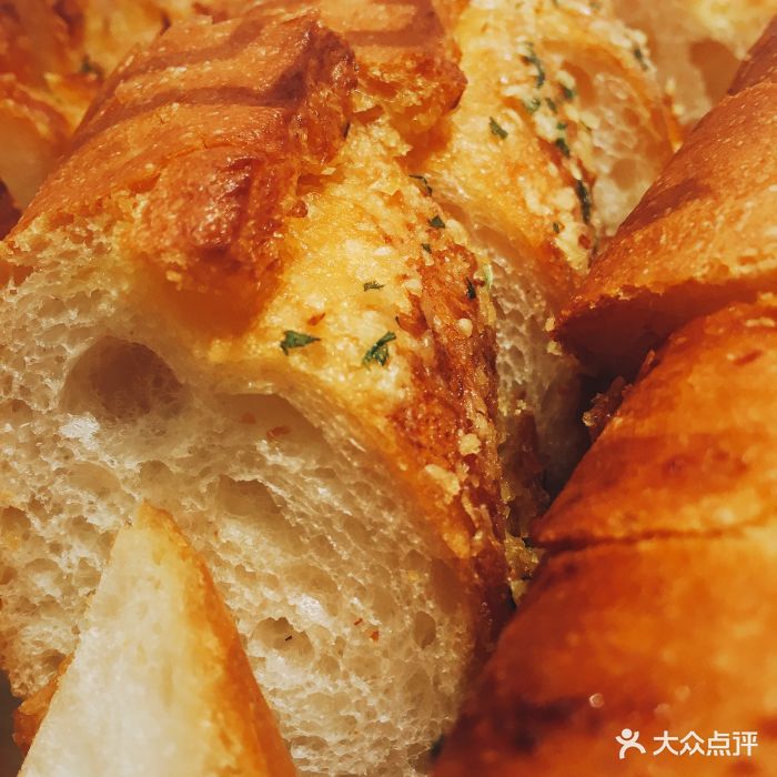 巴黎贝甜(龙湖滨江天街店)蒜香法棍图片 - 第160张
