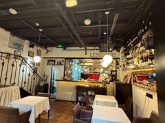 -LESCEDARS  Bistro香柏树(外滩店)