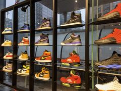 -Air Jordan(世贸天阶店)