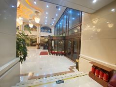 -碧中海汤泉汗蒸酒店