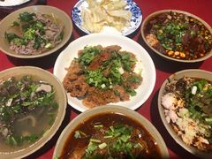 -谢老五跷脚牛肉·非遗传承店