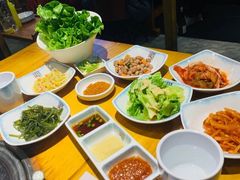 -唯成•韩国炭火烤肉 유성고기