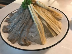 -左庭右院鲜牛肉火锅(浦江欢乐颂店)