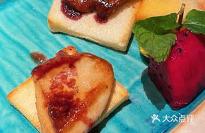 Blueberry Red Wine Foie Gras