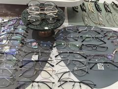 -GOOMI久米眼镜·蔡司·依视路·明月官方授权店(龙德紫金店)
