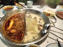 -十三幺山野火锅(市府路店)