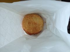 红豆菠萝包-老佛爷饼店