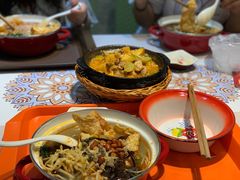 -丽丽三鲜螺蛳粉(田林路店)