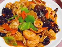 -金卯白肉罩火烧