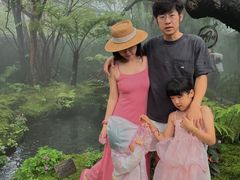 -Chom Cafe and Restaurant