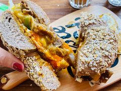 -Catch Bagel(芳草地店)