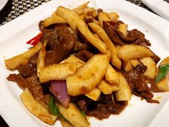 欢喜椰子黄牛肉-蜈支洲岛珊瑚酒店临海阁中餐厅