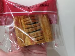 -红宝石·鲜奶小方·海派西点房(金杨店)