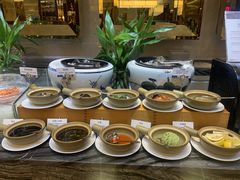 自助调料区-盛宴标帜西餐厅龙虾.鲍鱼•牛排(重庆喜来登大酒店)