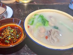 -雷祖芳老妈蹄花店