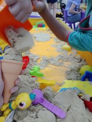 -菠萝树益智玩具体验馆(江南万达广场店)