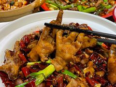-郭婆婆疯子鸡·土货江湖菜馆