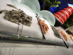 -四囍码头海鲜烧烤自助火锅(外滩南京东路悦荟广场店)