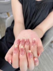 -悦指间美甲美睫
