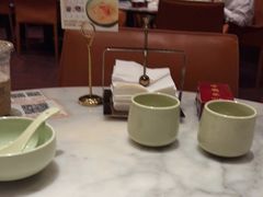-蝴蝶里·粤菜·点心(龙湖天街&滨江店)