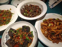 -呷湘厨·鱼汤捞饭·剁椒鱼头·辣椒炒肉(国家会展中心店)