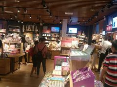 -九木杂物社(新奥购物中心店)