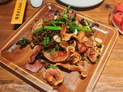 -隔壁老王·家常云南菜(皇冠店)