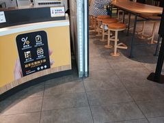-麦当劳(普陀香溢花城店)