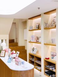 -摩睫+皮肤管理·科学美容中心