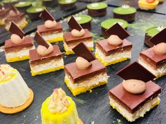 -景er The Balcony自助餐厅·北京东方君悦大酒店