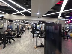 -超鹿运动(达信大厦店)