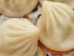 爆鼎小笼包-稻香酒家·33年老字号·港式粤菜(富邦中心店)