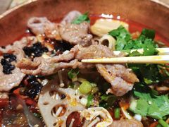 -成都你六姐·牛肉冒菜(城市集市合生汇店)