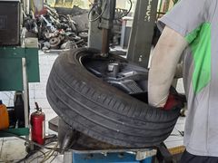 -捷之洁·米其林轮胎汽车维修保养(浦江镇江月路店)