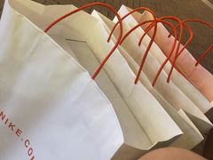 -枫叶小镇奥特莱斯